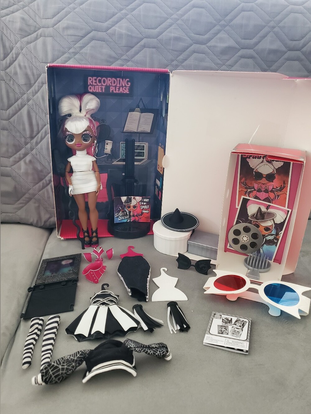 L.O.L. Surprise! O.M.G. Movie Magic Spirit Queen Fashion Doll Lot with Box